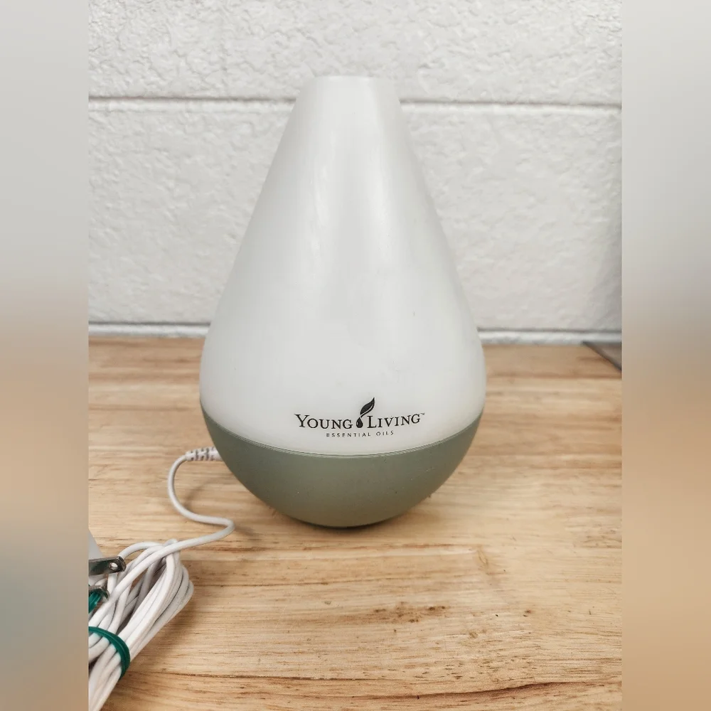 YOUNG LIVING DEWDROP Uktrasonic Diffuser Essential Oils /Diffuser PY007